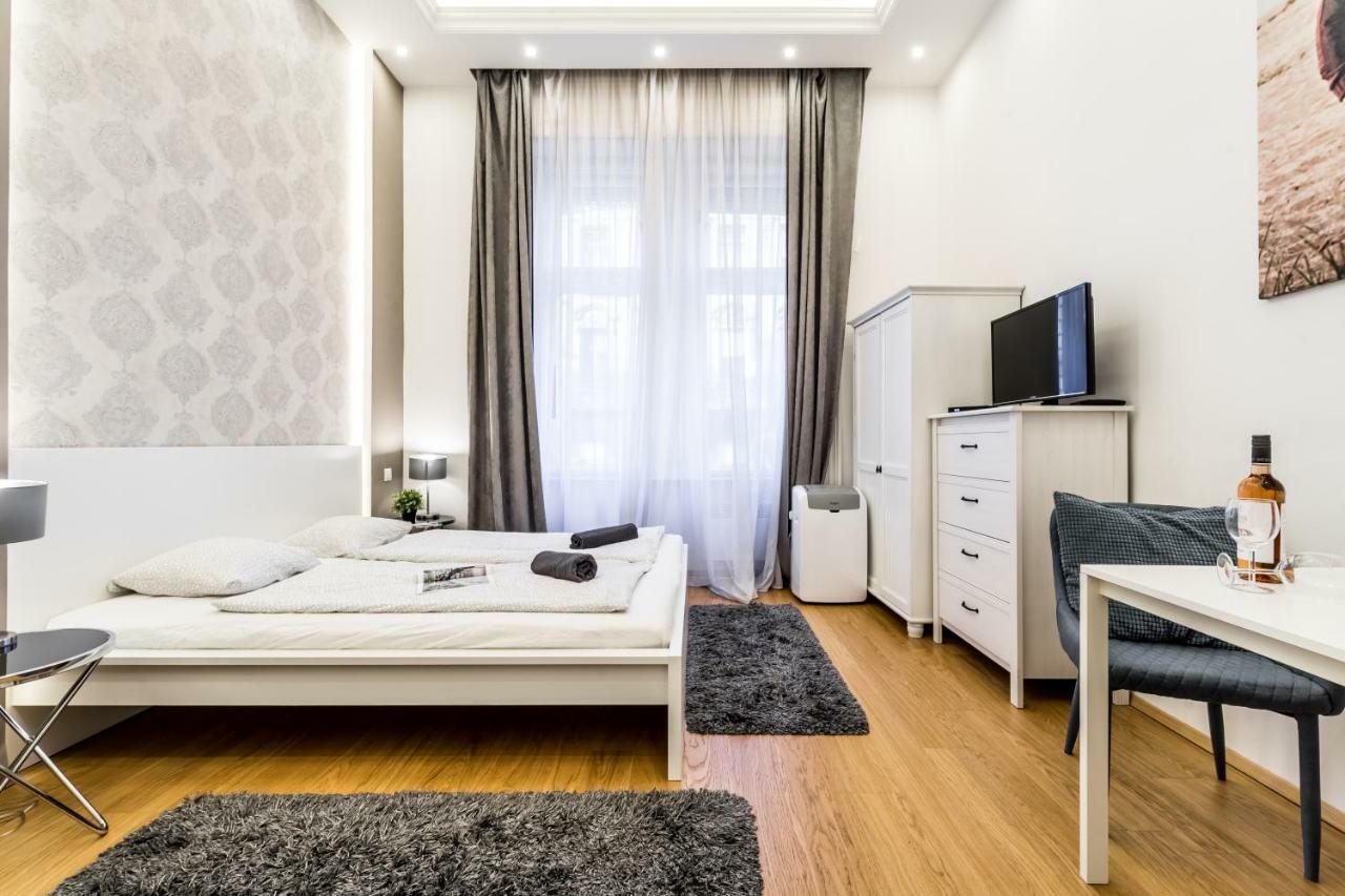 Hello Downtown Apartment - Movie Budapest Ngoại thất bức ảnh